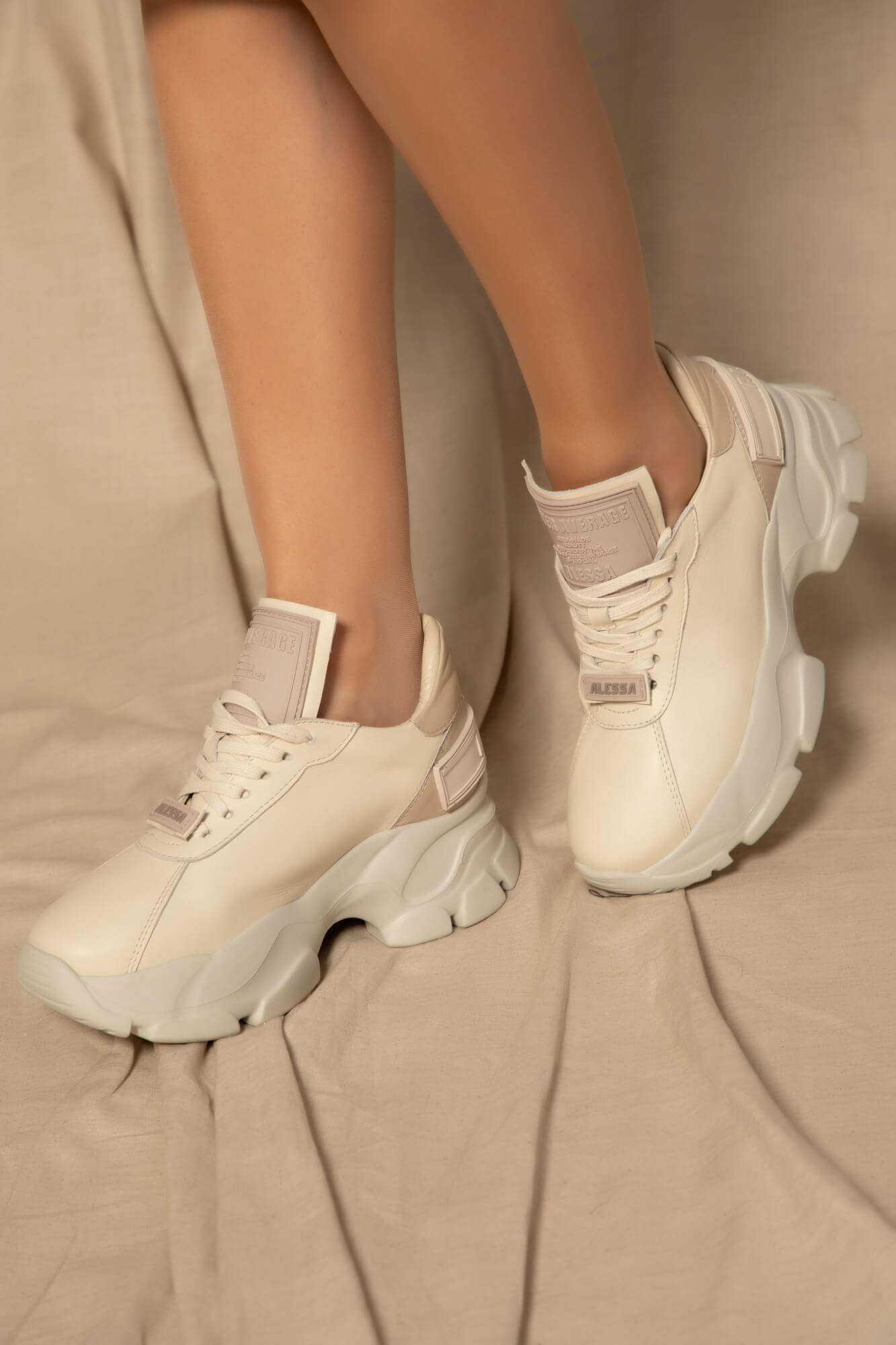 Lux & Comfy Sneakers - Soft Beige - Imagine 8
