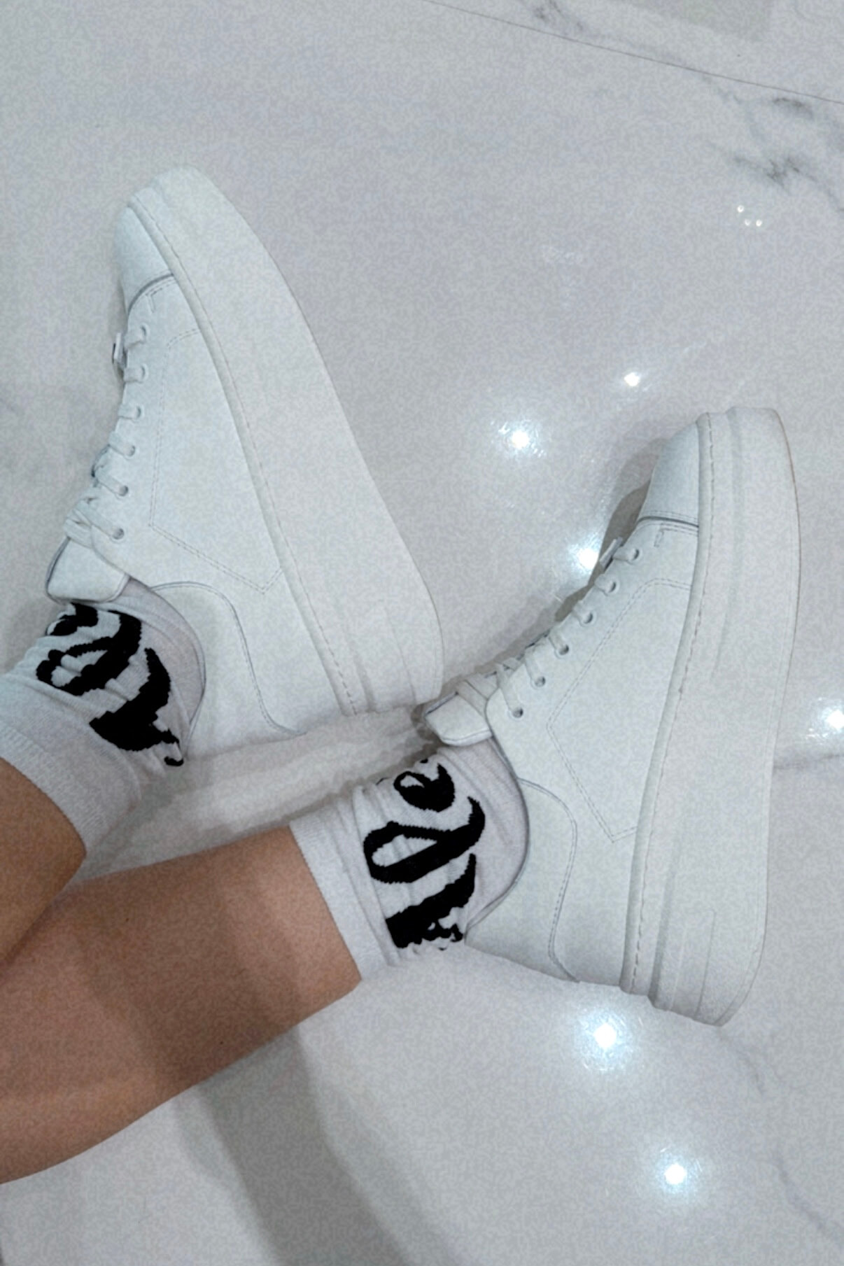 Everyday Luxe Sneakers - White - Imagine 12