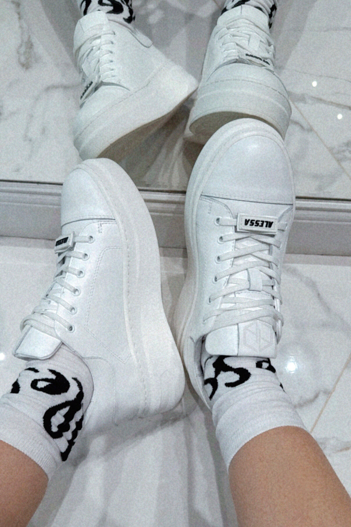 Everyday Luxe Sneakers - White - Imagine 20