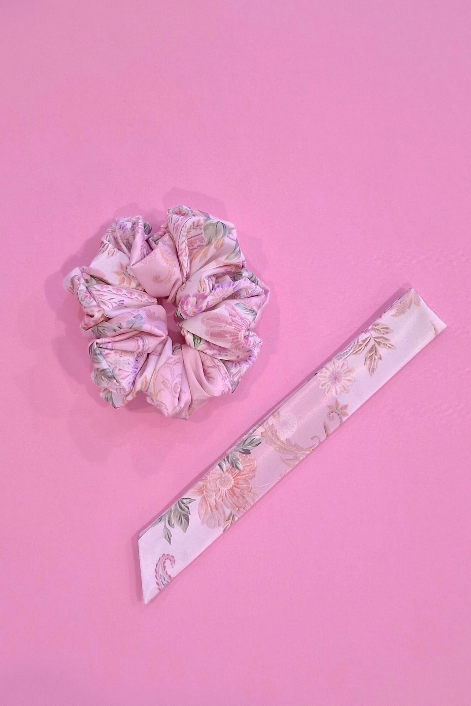 A Touch of Romance Scrunchie-Fundă - Pink - Imagine 5