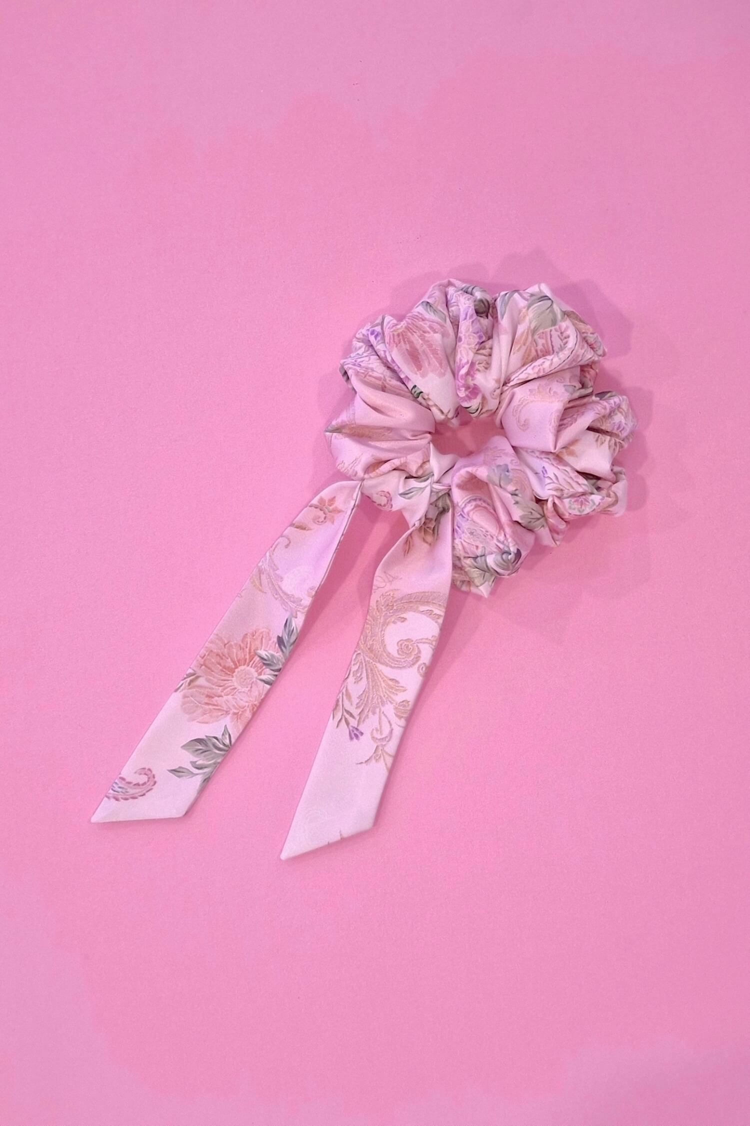 A Touch of Romance Scrunchie-Fundă - Pink - Imagine 6