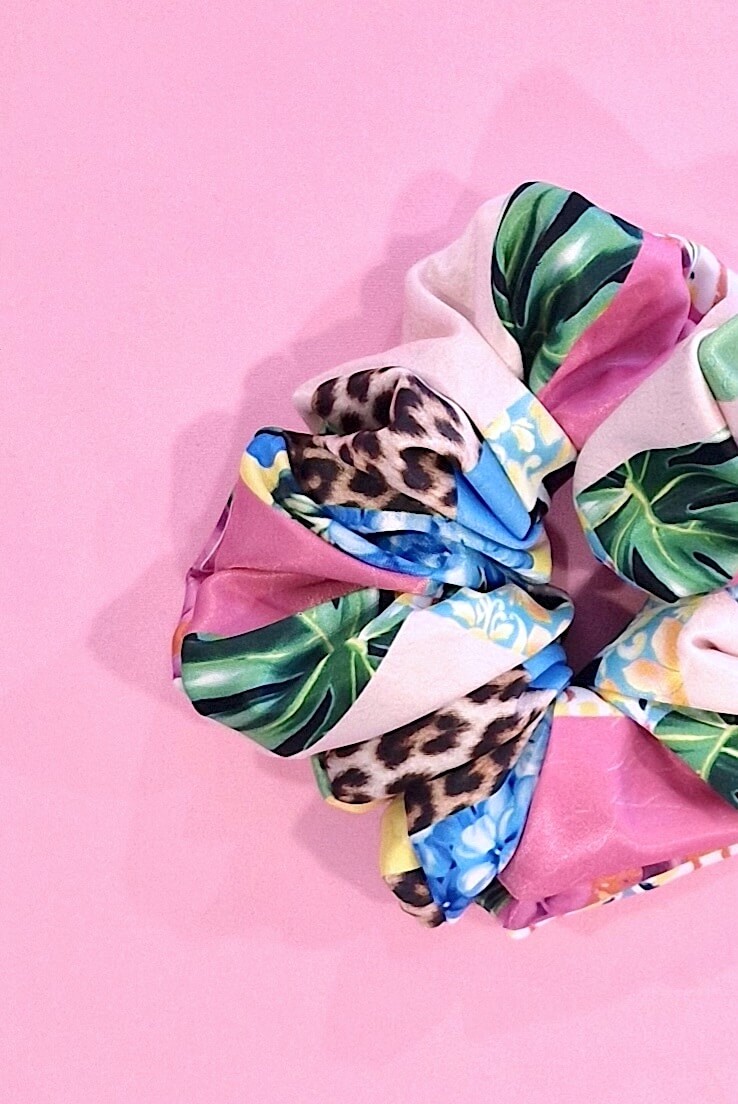 Extravagant Beauty Scrunchy Mic - Imagine 4