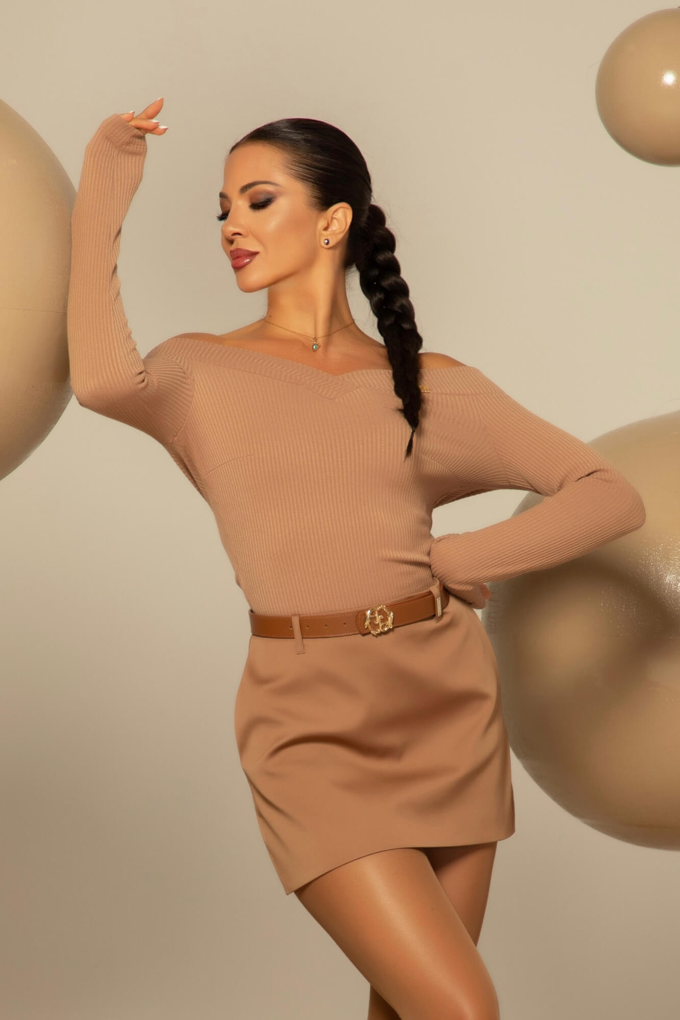 Ribbed Serenity Bluză-Barcă - Mocha - Imagine 19