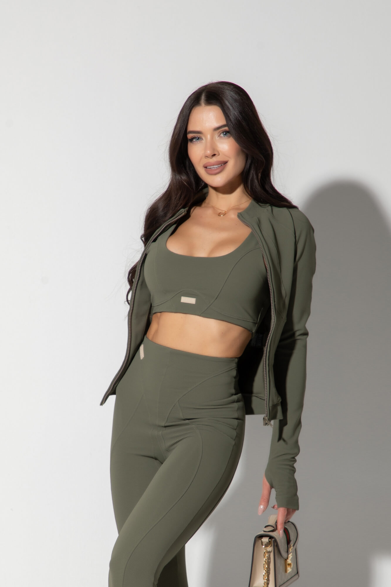 Vixen Motion Crop-Top - Military - Imagine 35
