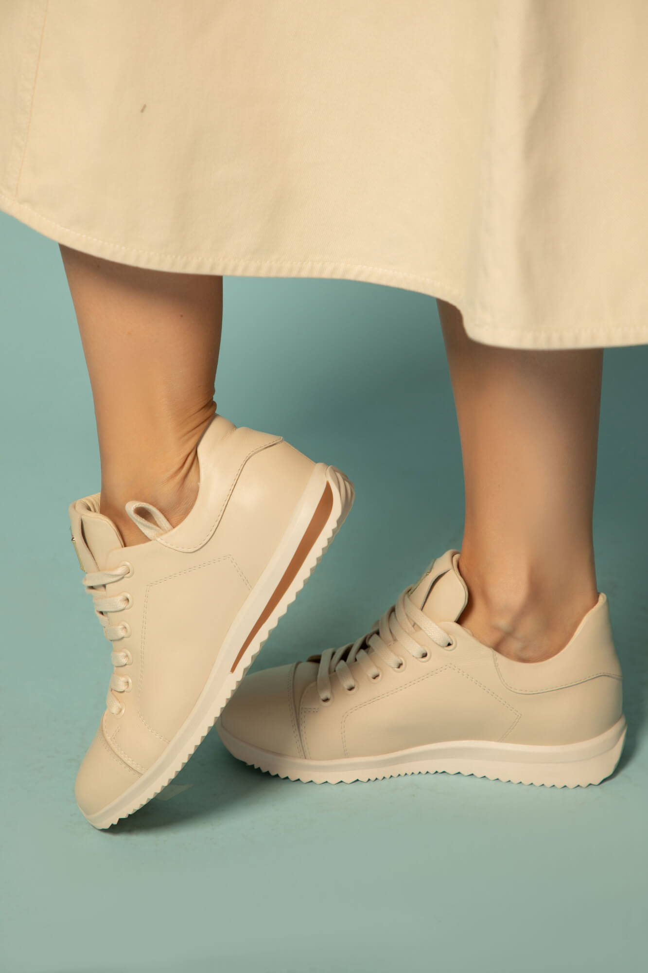 Elite Stride Sneakers - Soft Beige - Imagine 5