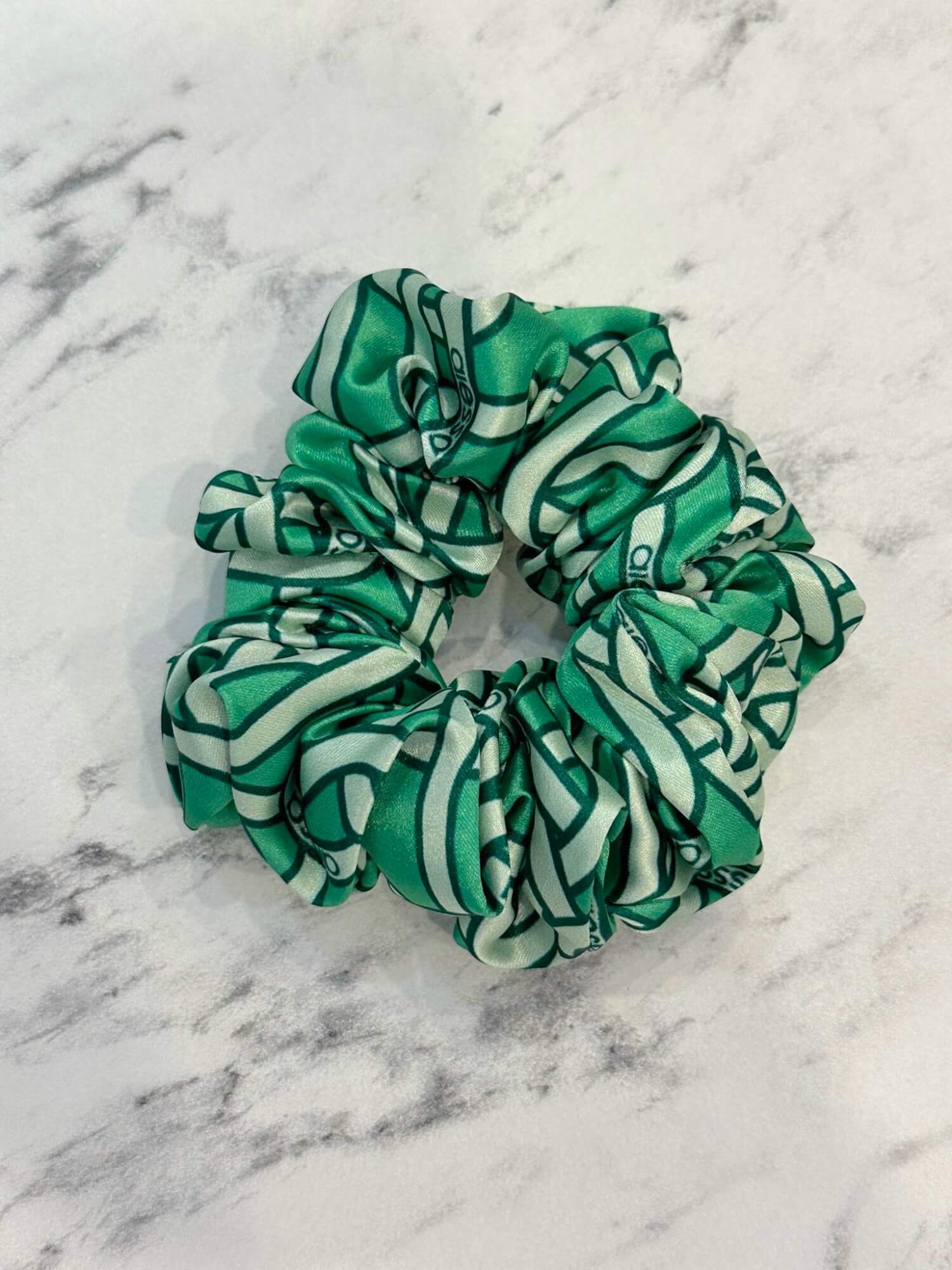 Over The Rainbow Scrunchie mic - Luxury Green - Imagine 6