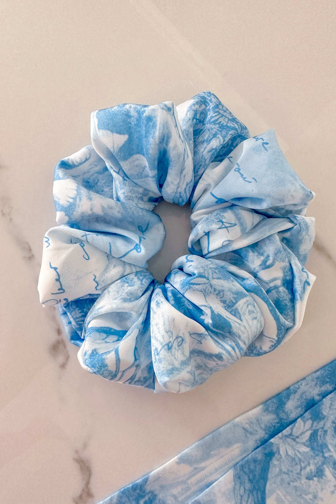 Trendsetter Icon Scrunchie-Fundă - Blue - Imagine 10