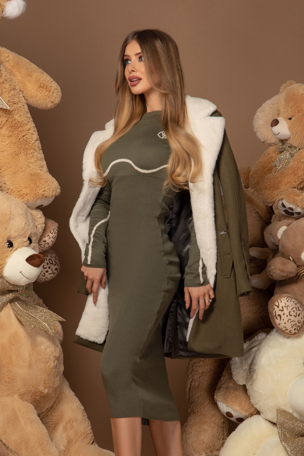 Pull Me Closer Midi Rochie din tricot - Military - Imagine 12