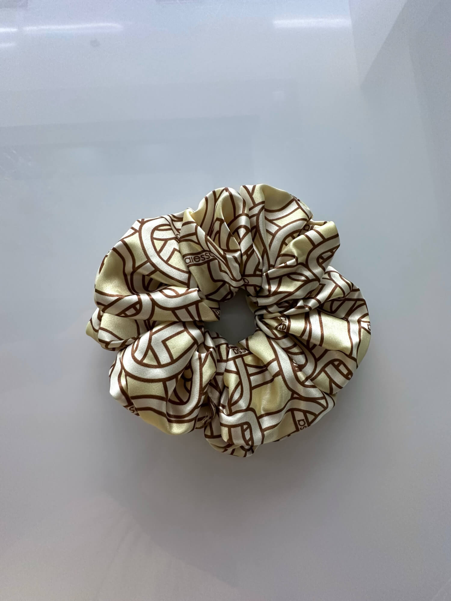 Over The Rainbow Scrunchie mare - Luxury Yellow - Imagine 8