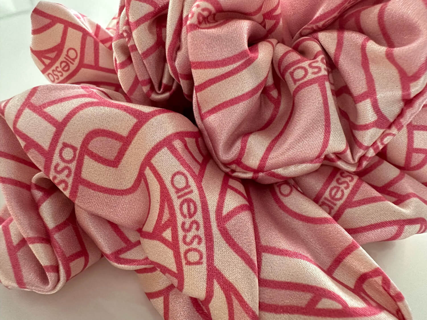 Over The Rainbow Scrunchie mare - Luxury Pink - Imagine 8