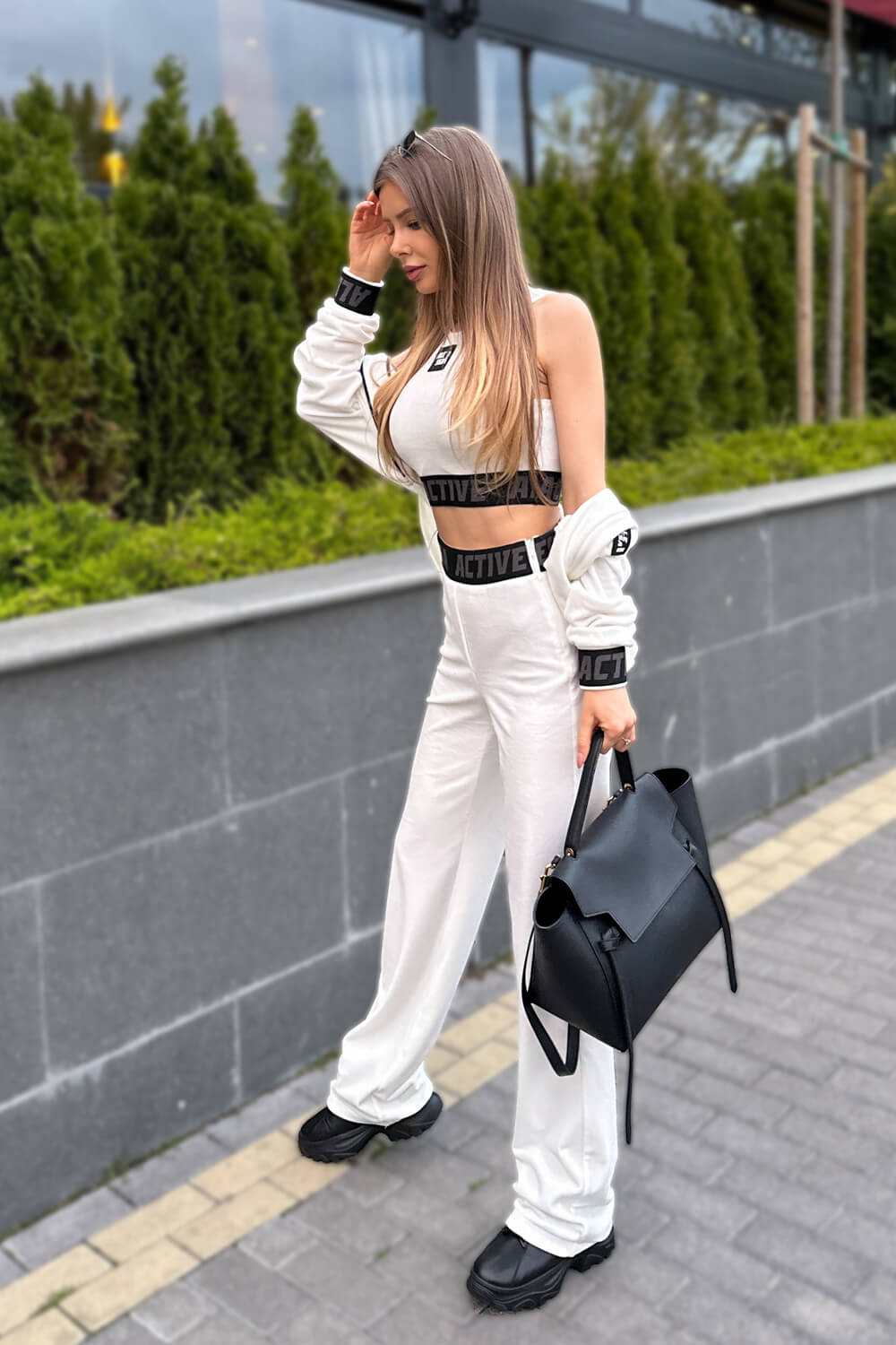 Candy Crush Crop Top De Pluș - Ecru - Imagine 10