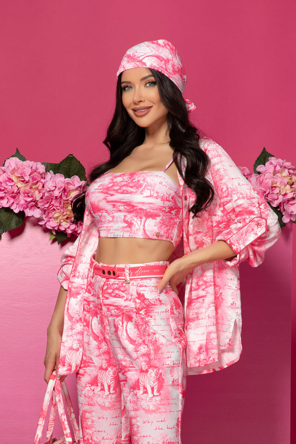Test My Limits Cropped Top - Trendsetter Icon - Pink - Imagine 16