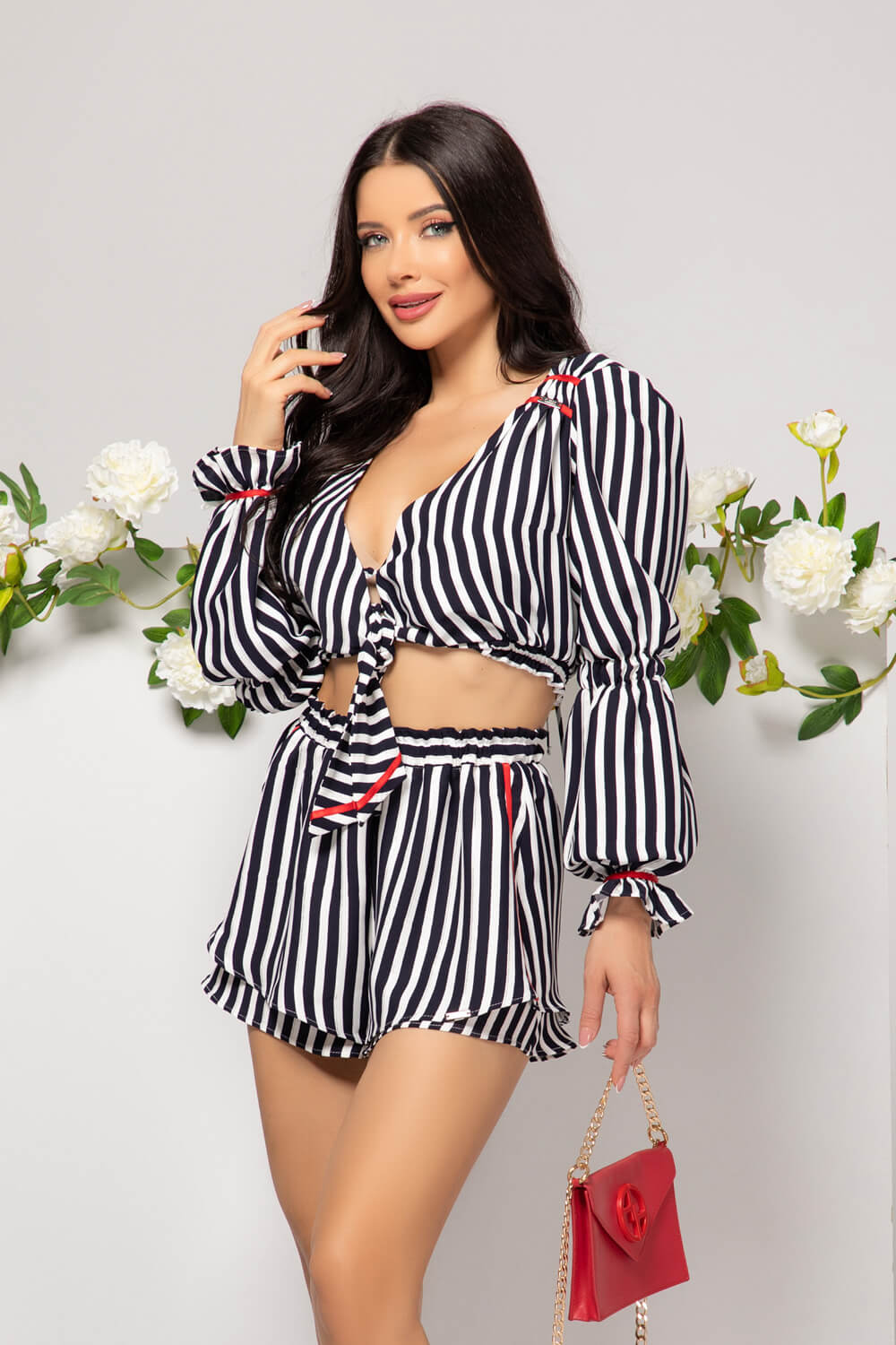 Strut Siren Crop-Top - Imagine 29