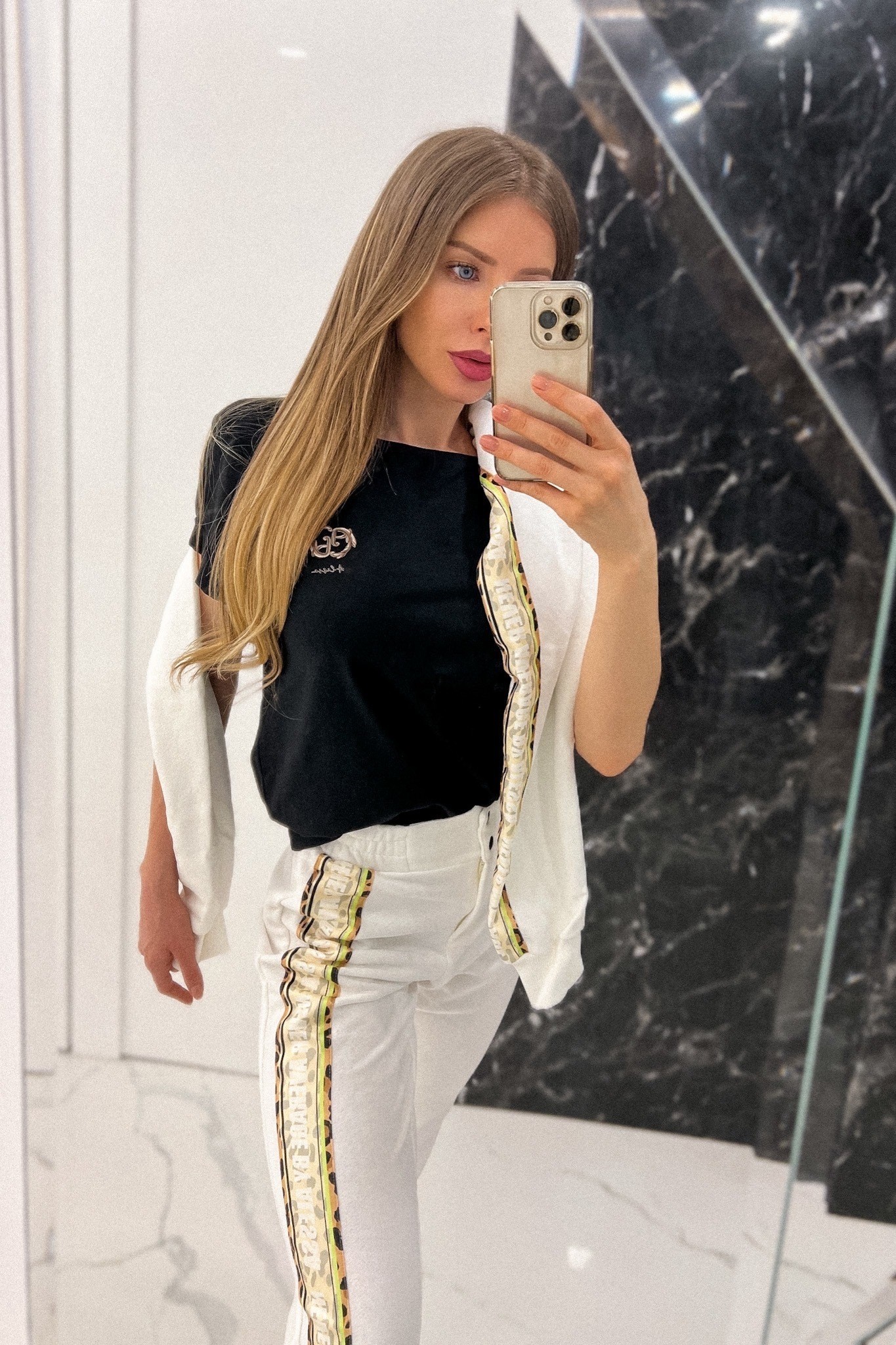 Alessa Rococo Logo T-shirt - Negru - Imagine 9