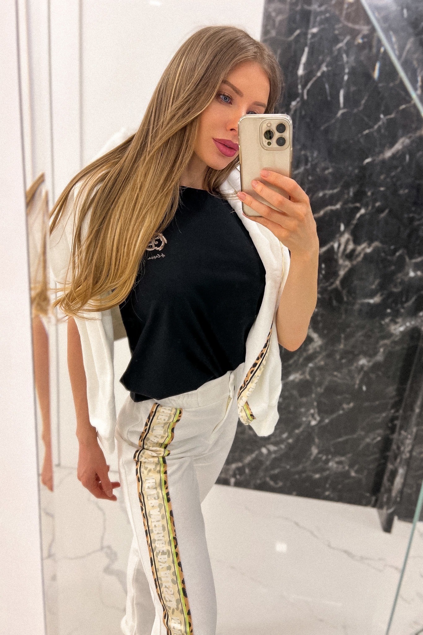 Alessa Rococo Logo T-shirt - Negru - Imagine 7