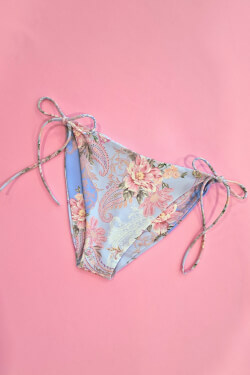A Touch of Romance Costum de baie bikini cu talie joasă și șnururi - Vista Blue