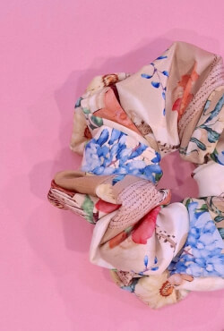 Sunset Sensation Scrunchie mic