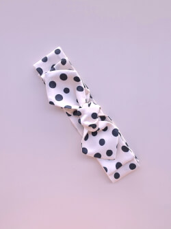 Playful Elegance Bentita Pentru Par