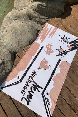 Undefeated in fashion Prosop de plajă - nude