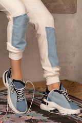 Feel This Moment Sneakers - Imagine 8